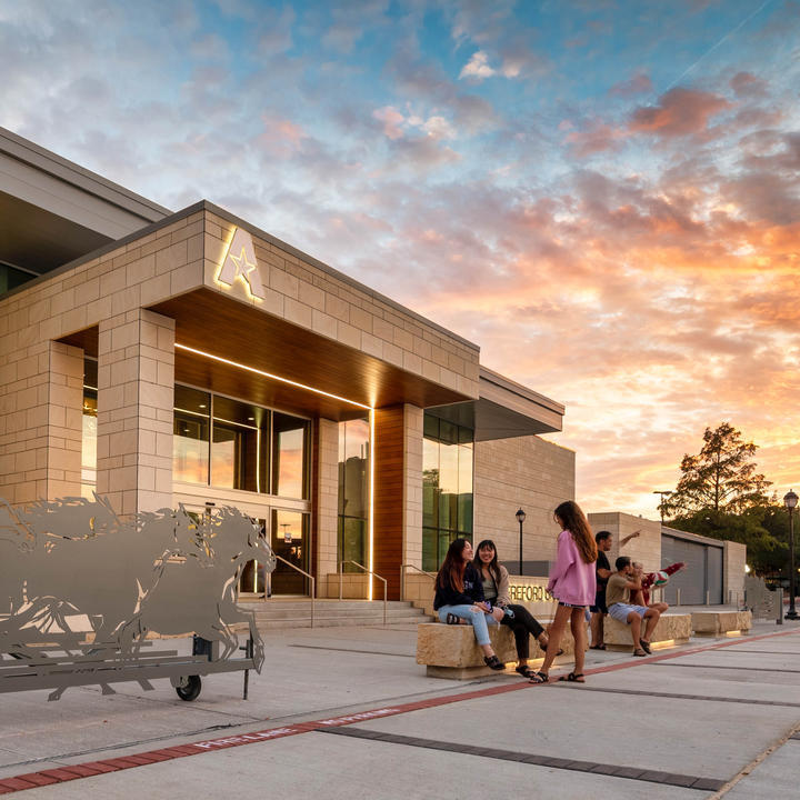 1683363595117285.jpeg myhc_329614.jpeg